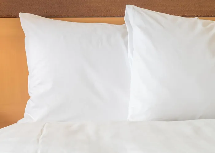 Staybridge By Ihg Hotel 3*